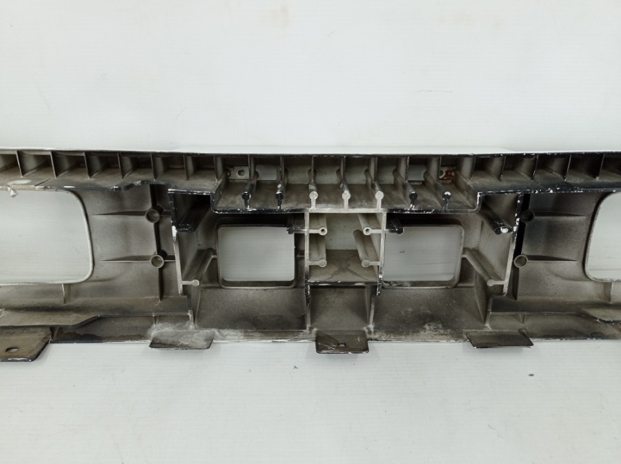 Бампер передний Elf NJR85A