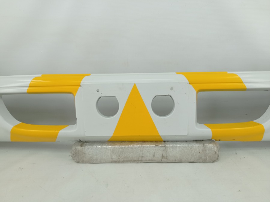 Бампер передний Elf NKR71