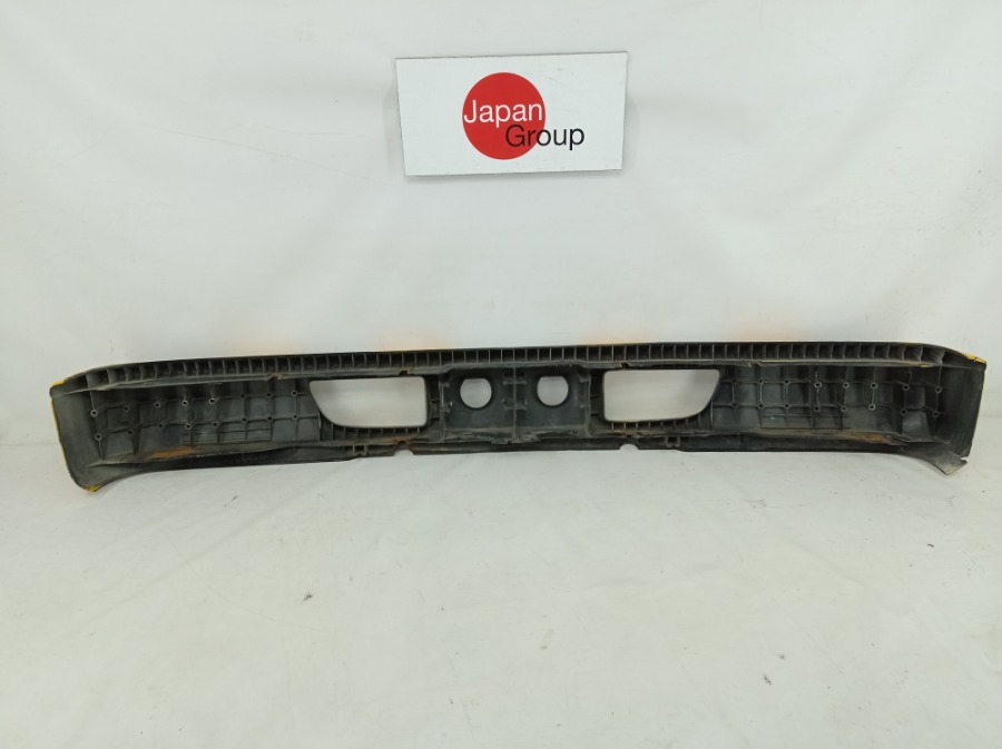 Бампер передний Elf NKR71