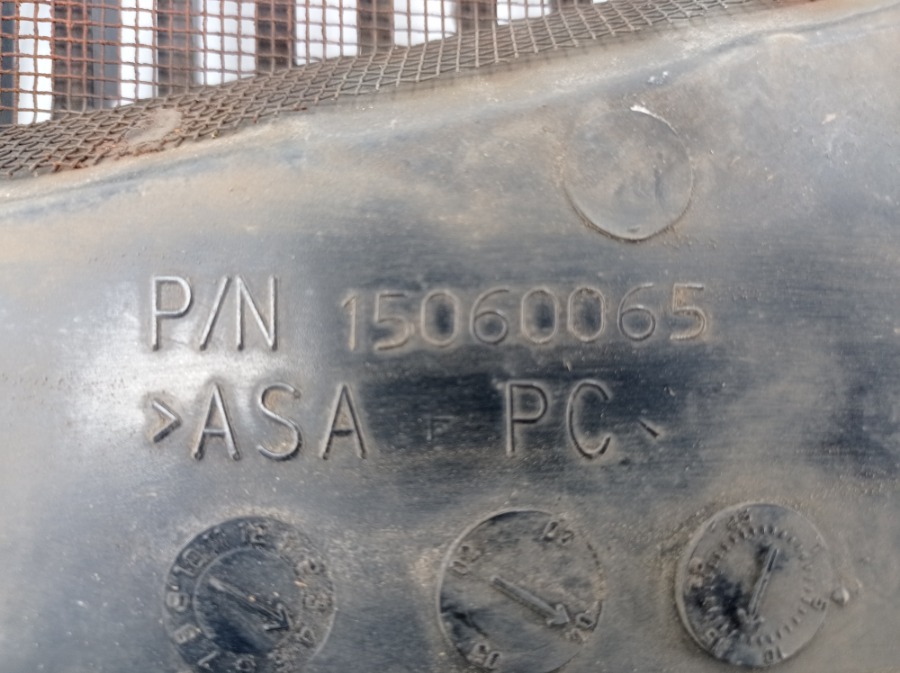 Решетка Escalade 2002-2006 GMT830 LQ9