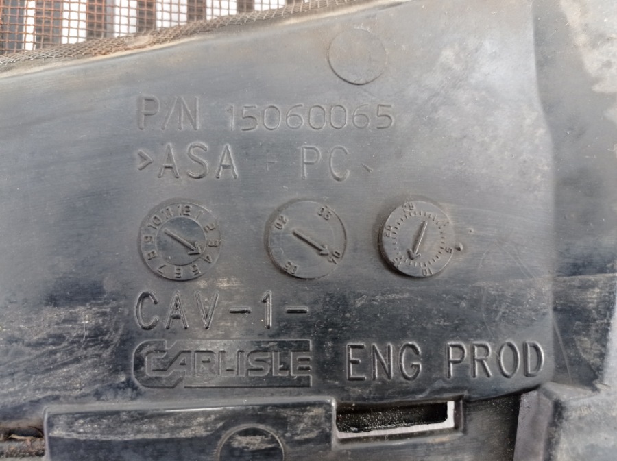 Решетка Escalade 2002-2006 GMT830 LQ9