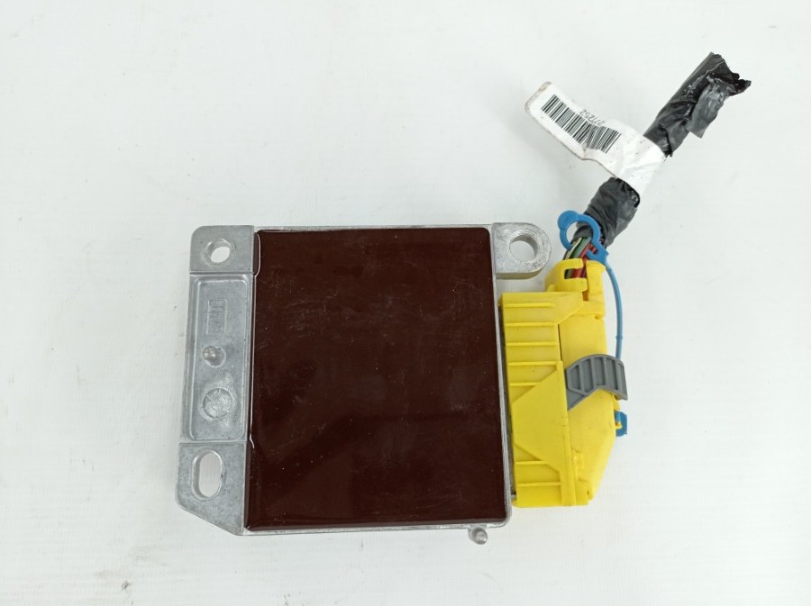 Блок управления airbag Escalade 2002-2006 GMT830 LQ9 Блок управления airbag Escalade 2002-2006 GMT830 LQ9