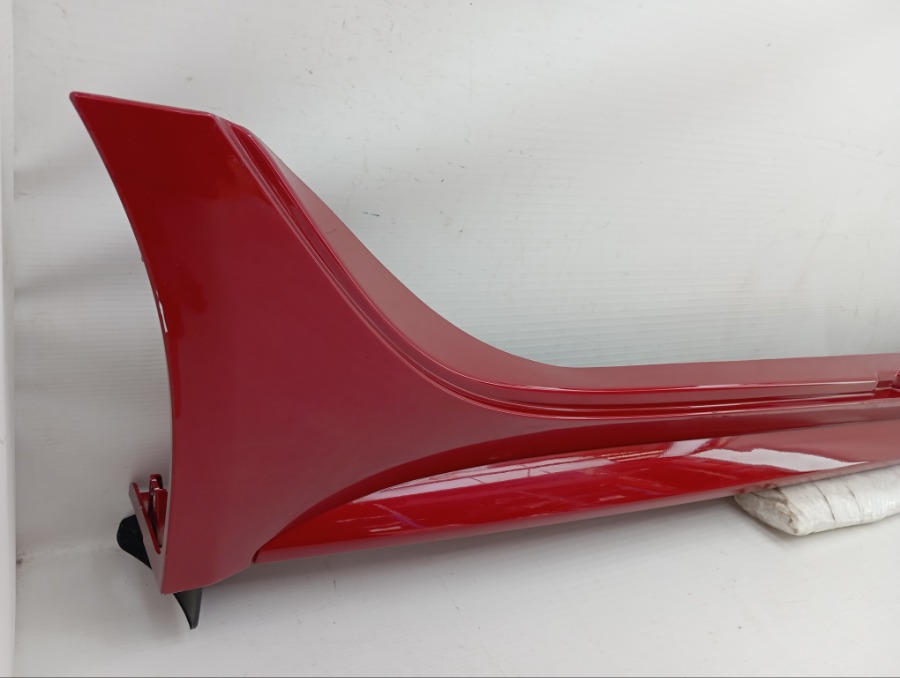 Накладка на порог правая XF CC9