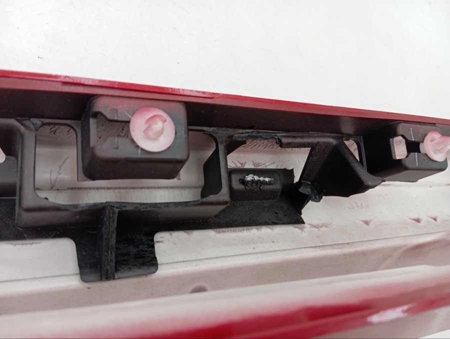 Накладка на порог правая XF CC9