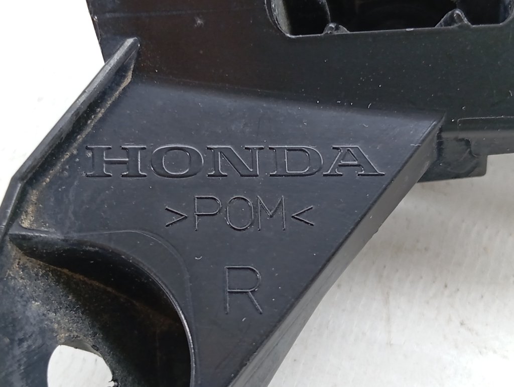 Крепление бампера переднее правое Honda N-WGN JH1