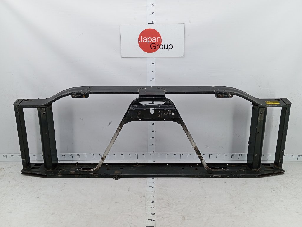 Рамка радиатора Cadillac Escalade 2002-2006 GMT830 LQ9 контрактная