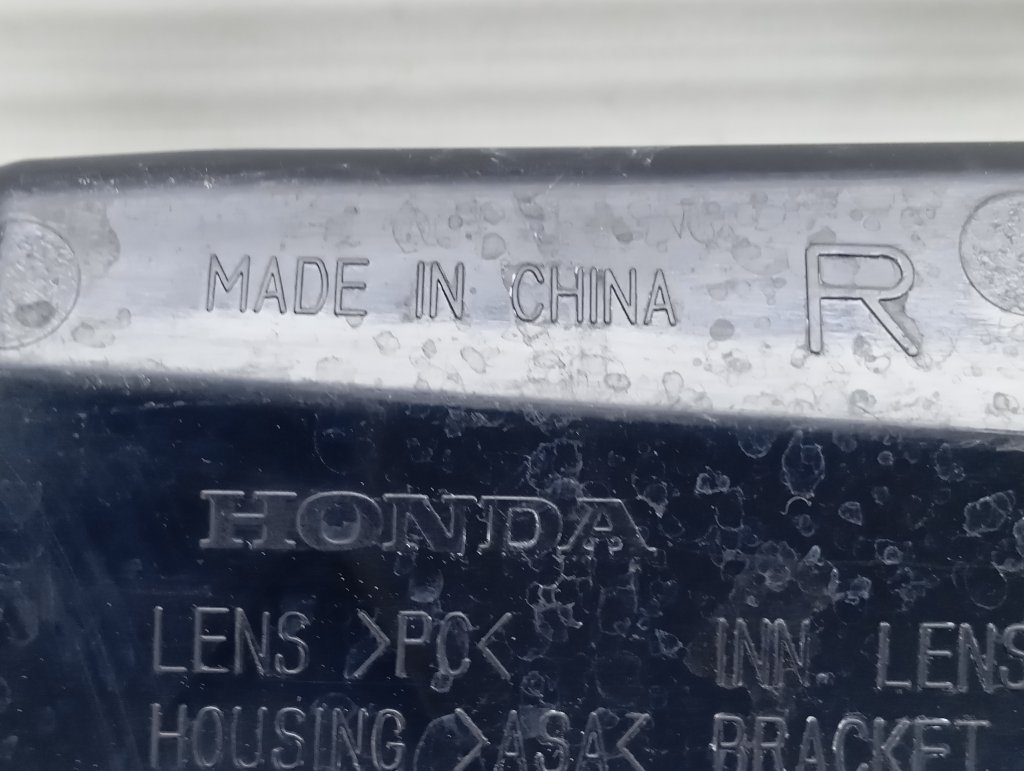 Фара противотуманная правая Accord 2019-2022 CV3