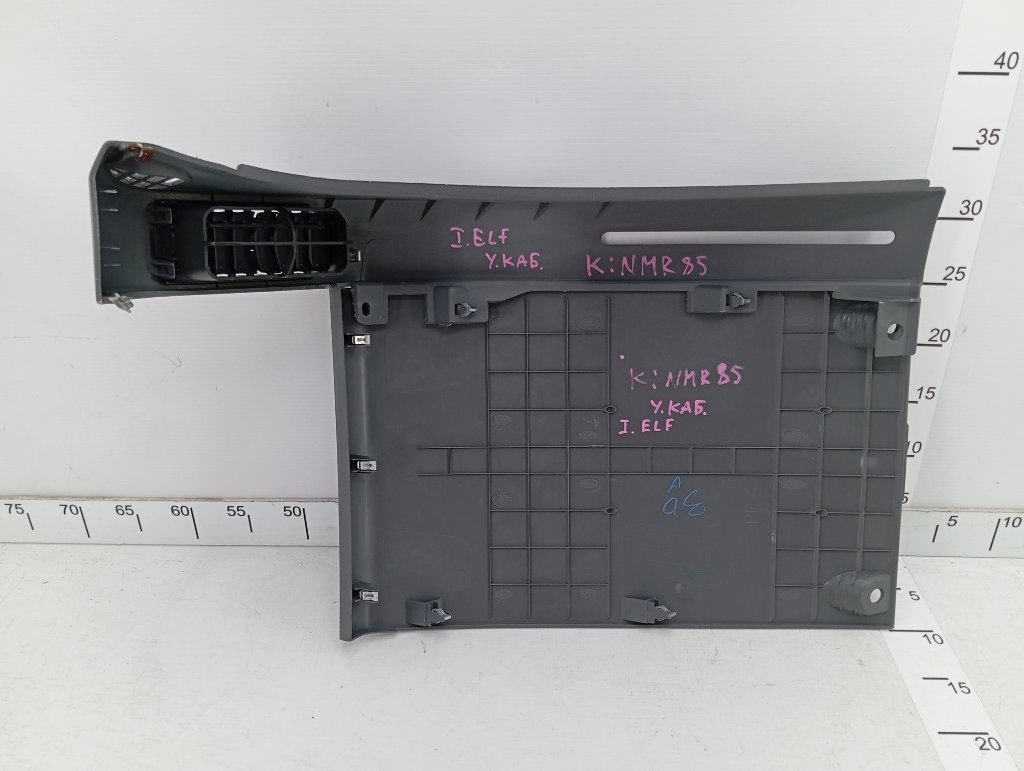 Накладка торпедо левая Elf NKR85A