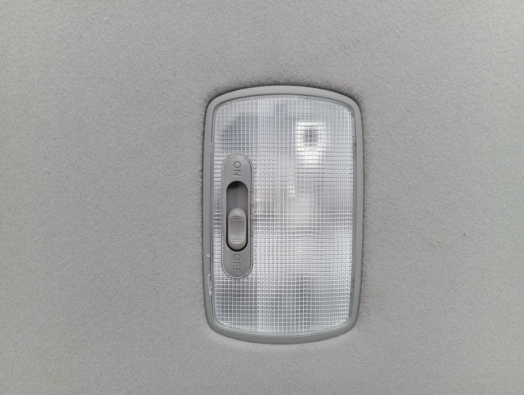 Обшивка потолка Fit 2021 6AA-GR4 LEB