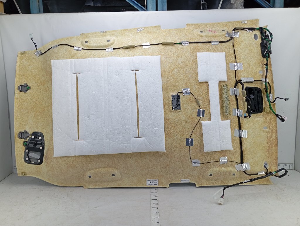 Обшивка потолка Fit 2021 6AA-GR4 LEB