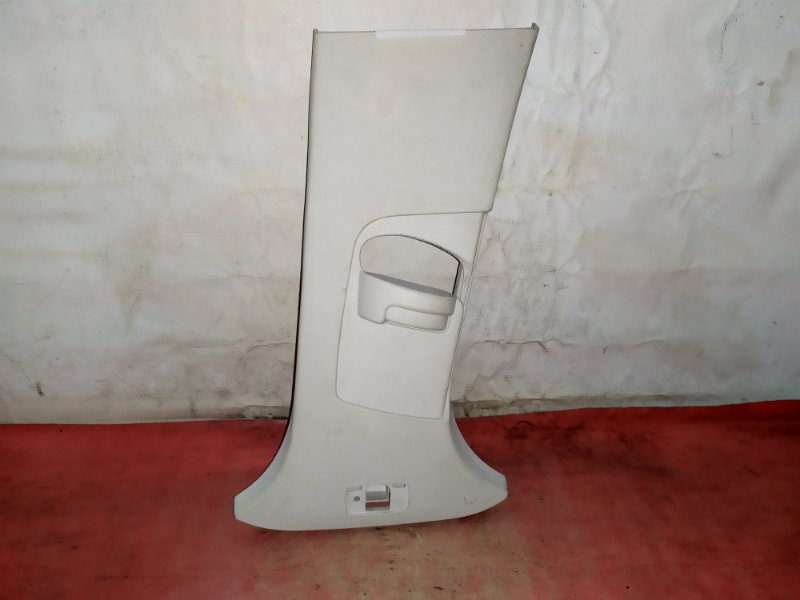 Накладка декоративная правая FORD FOCUS CB8 IQDB BM51-A24582-A контрактная