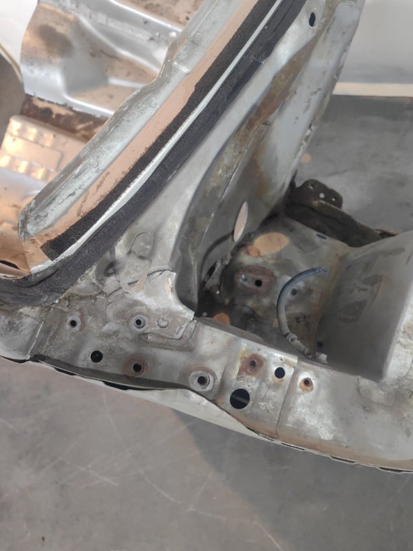 Лонжерон передний правый RAV4 2002 ACA21 1AZ-FE Лонжерон передний правый RAV4 2002 ACA21 1AZ-FE