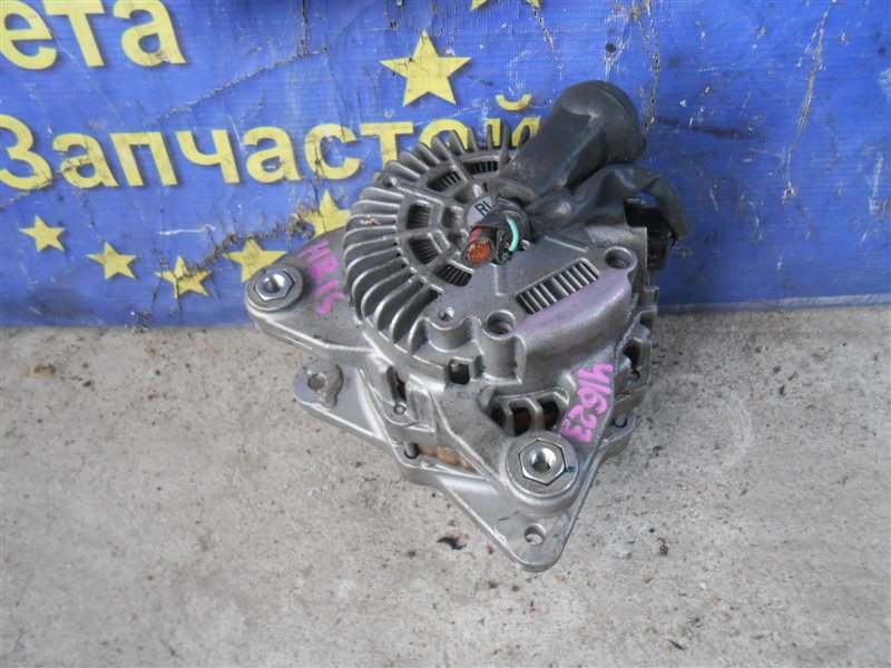 Генератор Nissan HR15 (б/у) Генератор Nissan HR15 (б/у)
