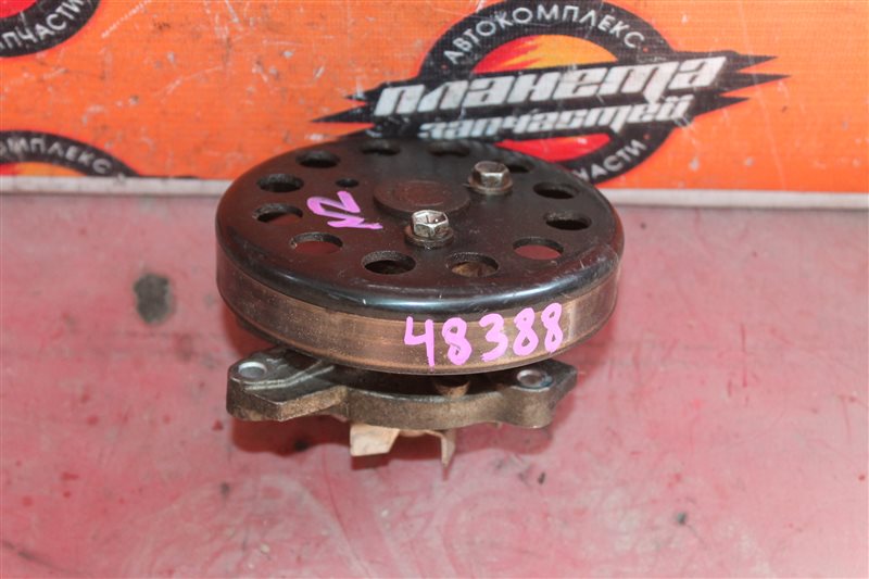Помпа Toyota 1NZ (б/у) Помпа Toyota 1NZ (б/у)