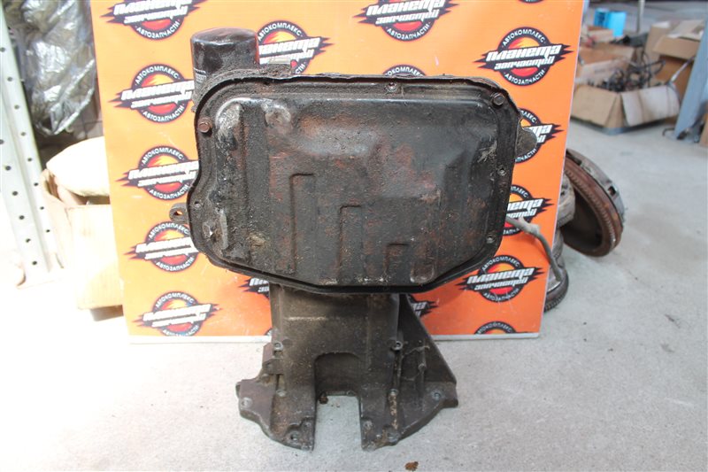 Поддон Nissan QR20 (б/у) Поддон Nissan QR20 (б/у)