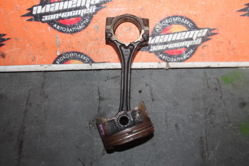 Поршень Toyota 1NZ (б/у) Поршень Toyota 1NZ (б/у)