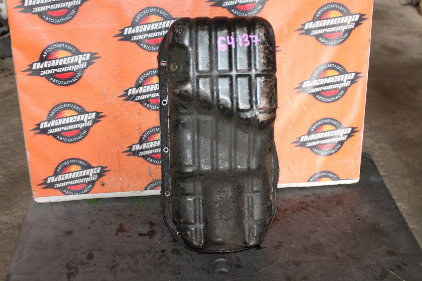 Поддон Nissan CGA3 (б/у) Поддон Nissan CGA3 (б/у)