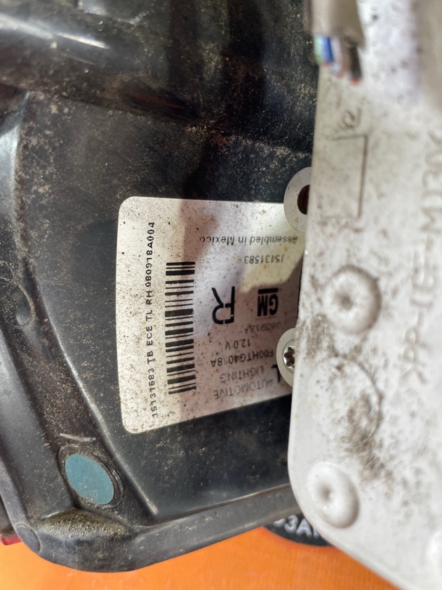 Стоп-сигнал задний правый TRAILBLAZER 1GNDT13S GM VORTEC LL8 Стоп-сигнал задний правый TRAILBLAZER 1GNDT13S GM VORTEC LL8