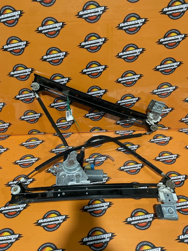 Стеклоподъемник передний правый TRAILBLAZER 1GNDT13S GM VORTEC LL8