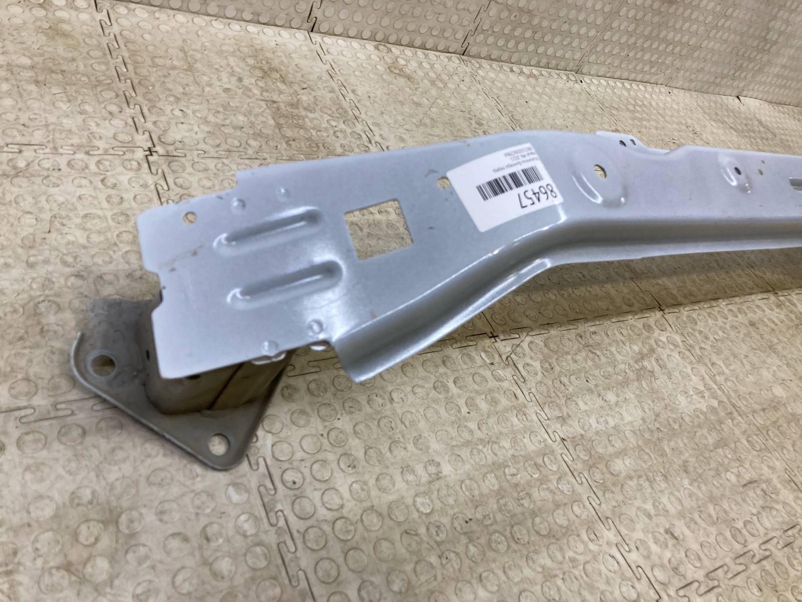 Усилитель бампера передний Haval M6 2021- 2803200XKZ96A купить Б/У