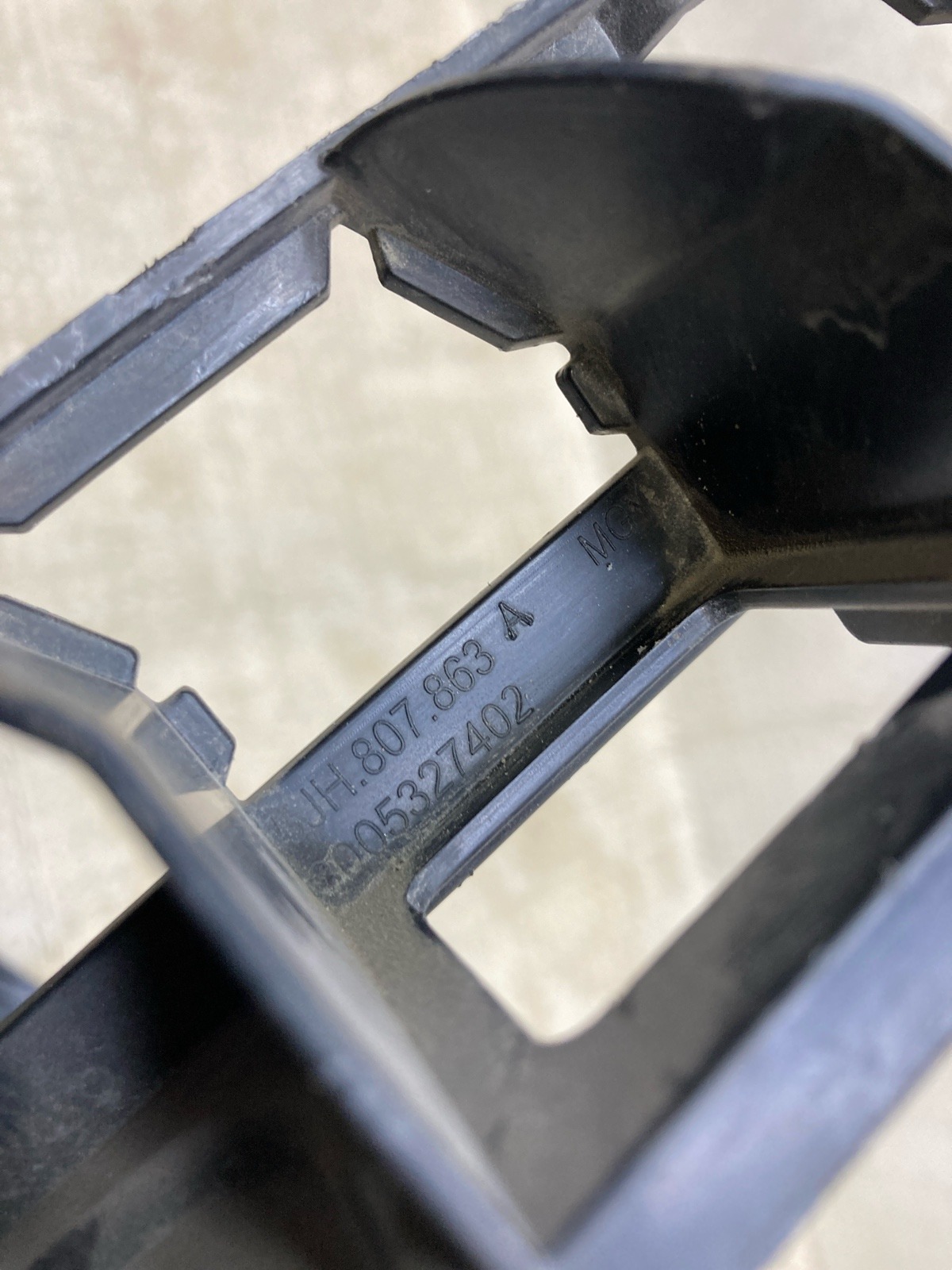 Кронштейн бампера задний Rapid 2012-