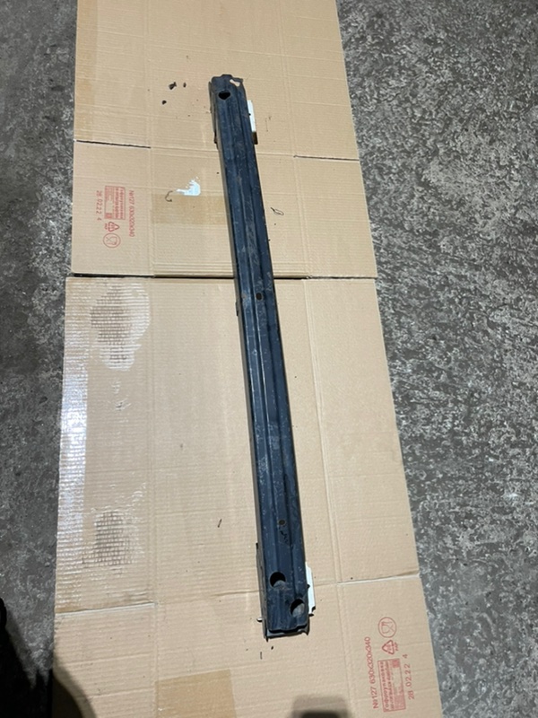 Усилитель бампера передний MAZDA TRIBUTE 2003 EPEW AJ E11050070B контрактная