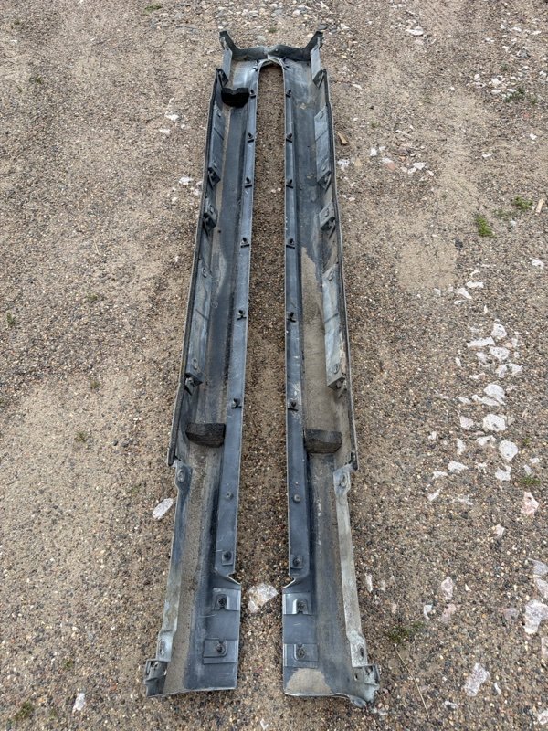 Накладка на порог CROWN 2008 GRS200 4GR-FSE