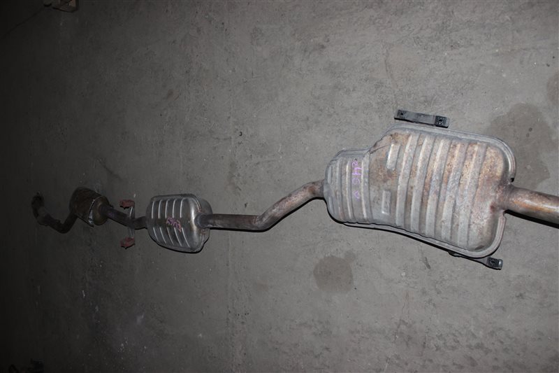 Глушитель BMW 3-Series 318i E46 N46B20A 2005 (б/у) Глушитель BMW 3-Series 318i E46 N46B20A 2005 (б/у)