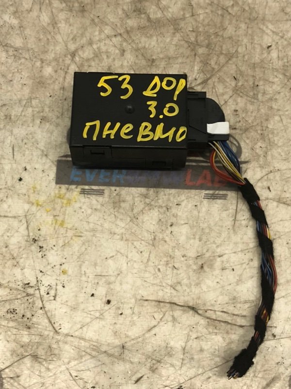 Блок управления пневмо подвеской Bmw X5 E53 SAV M54B30 306S3 2002