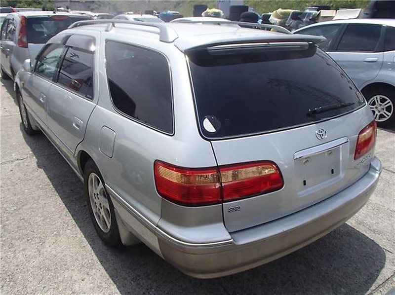 Toyota Camry Gracia Wagon