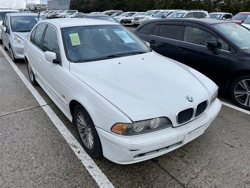 Автомобиль BMW 525i E39 256S5 09.2001 года в разбор