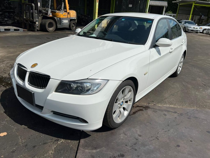 Автомобиль BMW 3-Series 330i E90 N52B30A 08.2005 года в разбор