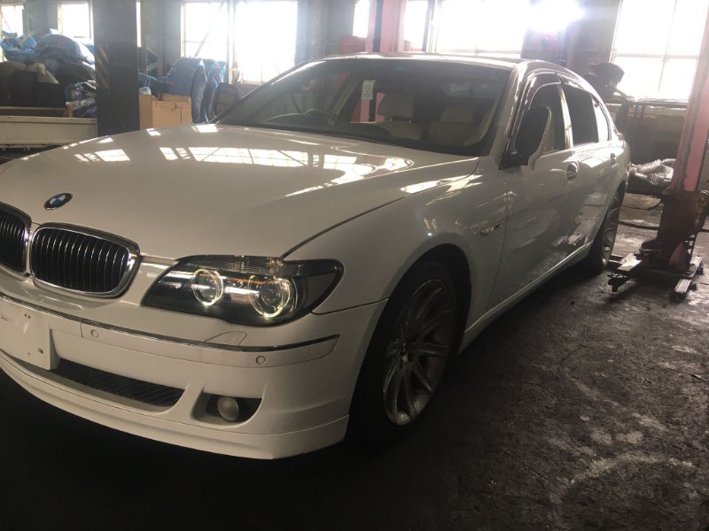 Автомобиль BMW 7 Series 750i E66 N62B48B. 02/2007 года в разбор