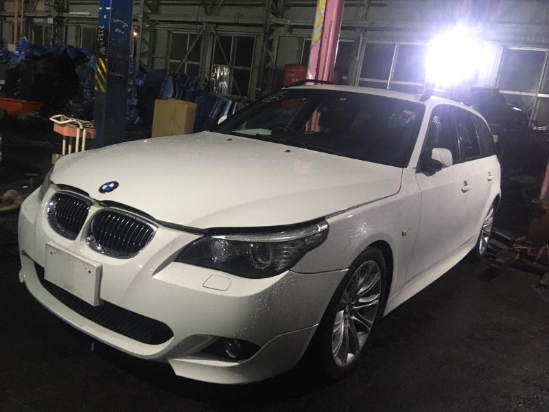 Автомобиль BMW 5 series 530i E61 N52B30A 03.2008 года в разбор