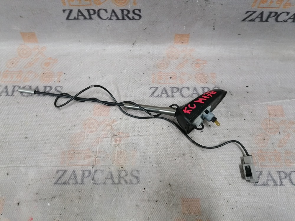 Антенна Kia Ceed ED (б/у) Антенна Kia Ceed ED (б/у)