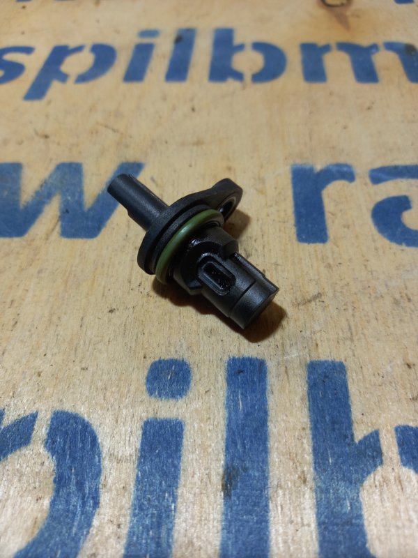 Датчик распредвала BMW 3-series F30 N20B20A 13627525014 контрактная