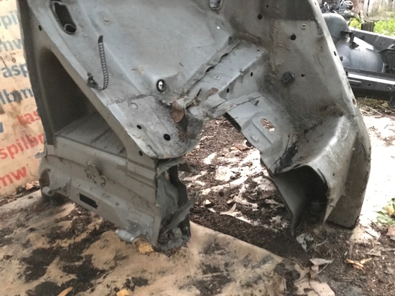 Четверть кузова передний правый 5-series 2001 E39 M54B30