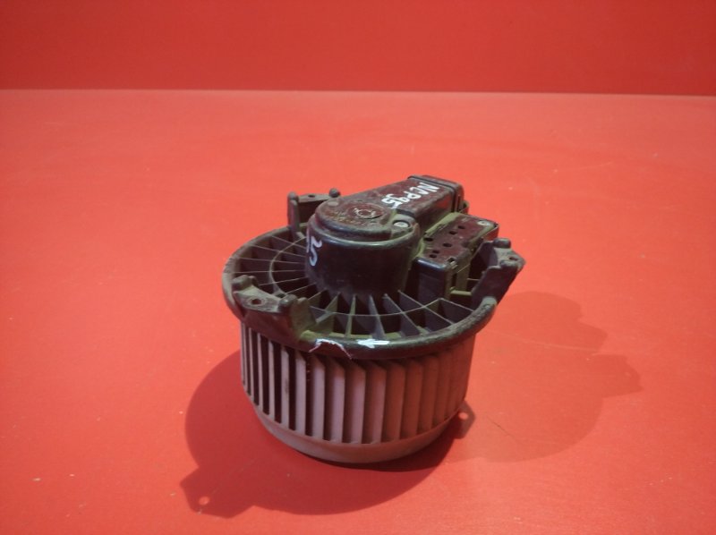 Мотор печки Toyota Vitz NCP95 2NZ-FE 2005 (б/у)