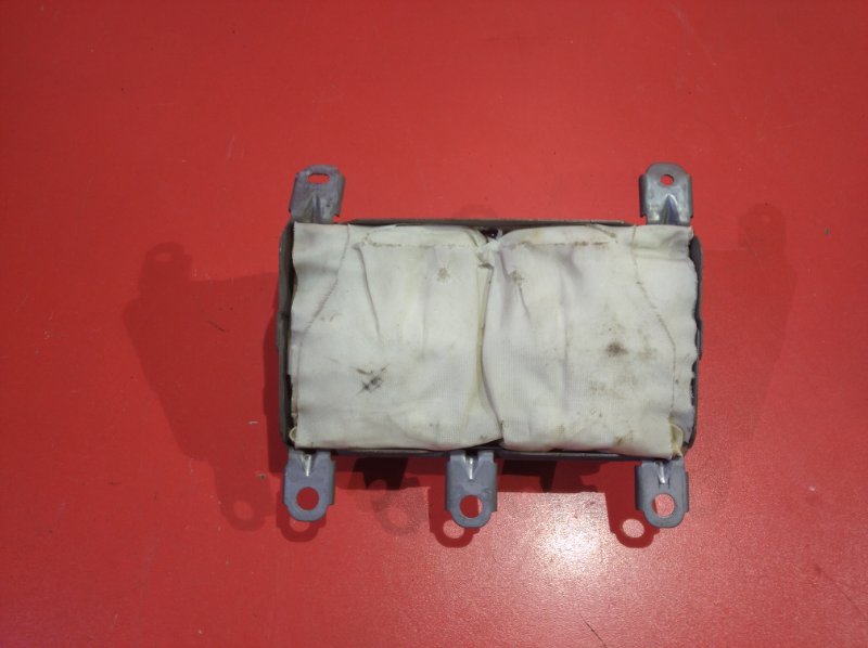 Airbag пассажирский Toyota Wish ANE10G 1ZZ-FE 2003 (б/у)