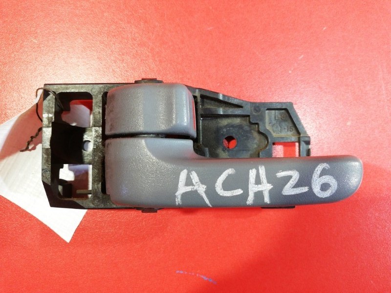 Ручка двери внутренняя Toyota Rav4 ACA26 1AZ-FE 2000 задняя левая (б/у)