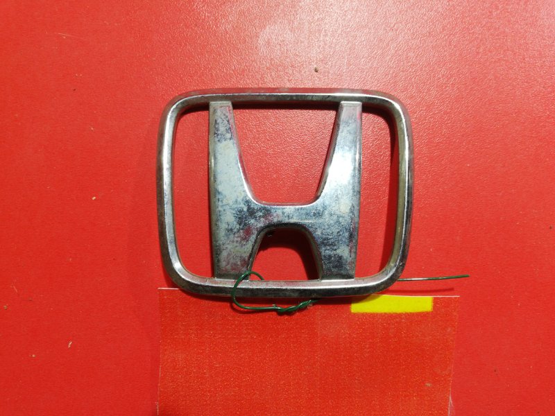 Эмблема Honda задняя (б/у)