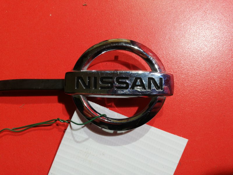Эмблема Nissan X-Trail NT31 MR20DE 2007 (б/у)