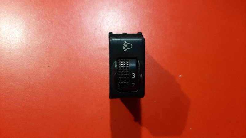 Кнопка корректора фар Infiniti Qx56 JA60 VK56DE 2003 (б/у)