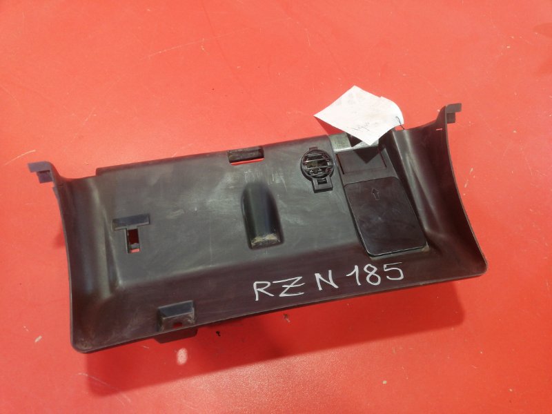 Накладка под руль Toyota Hilux Surf RZN185 3RZ-FE 1995 (б/у)
