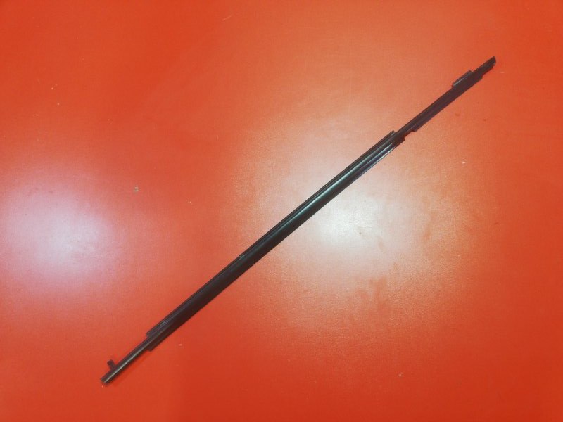 молдинг стекла прадо 150