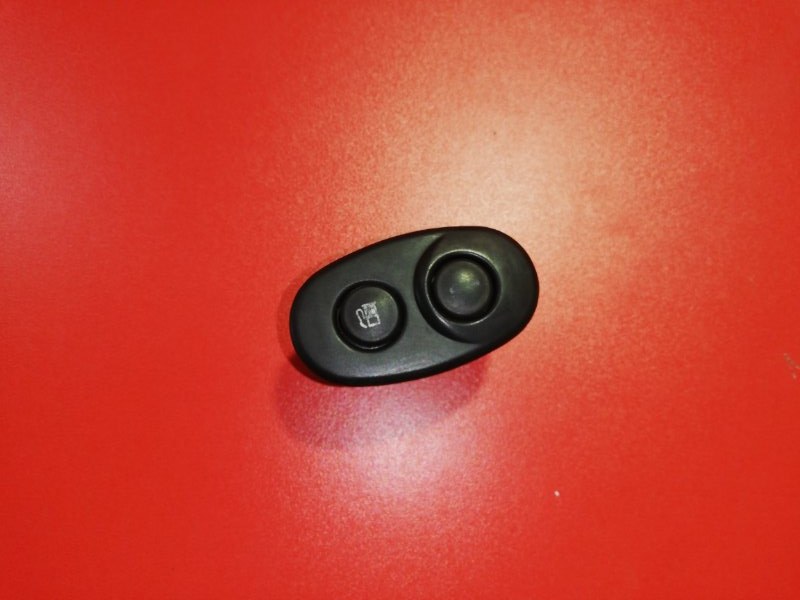 Кнопка открывания багажника Daewoo Nexia N150 F16D3 2008 (б/у)