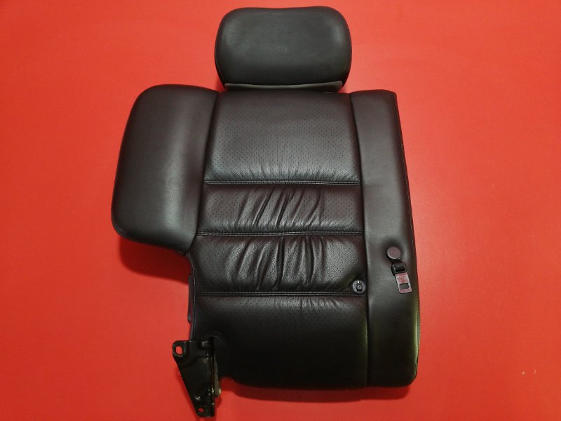 Спинка сиденья Nissan Pathfinder R50 VQ35DE 2001 задняя правая (б/у)