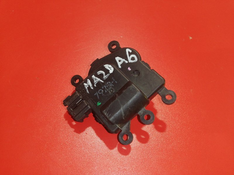 Сервопривод заслонок печки Mazda Mazda6 GH L813 2007 (б/у)