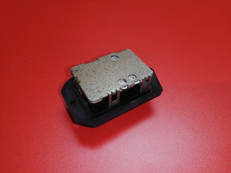 Резистор отопителя Toyota Vitz SCP10 1SZ-FE 1999 (б/у)