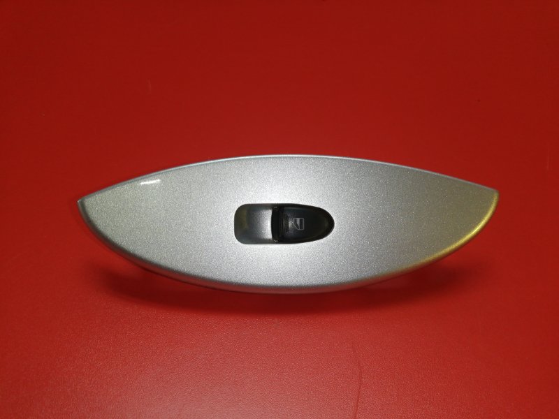Кнопка стеклоподъёмника Lifan Smily 320 LF479Q3-B 2012 задняя правая (б/у)